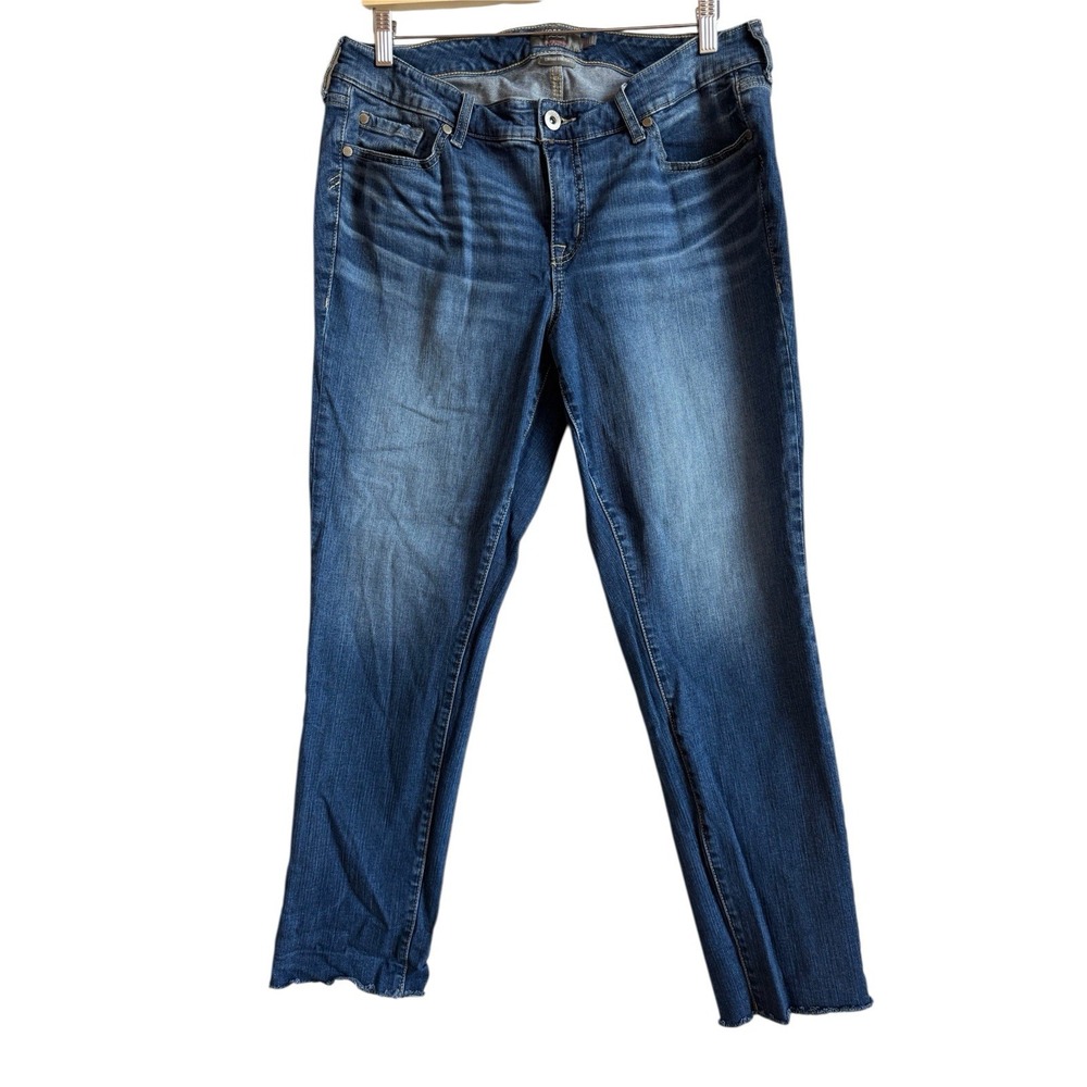 Torrid Vintage Stretch Crop Boyfriend Raw Hem‎ Jeans Medium Wash Women's Size 12